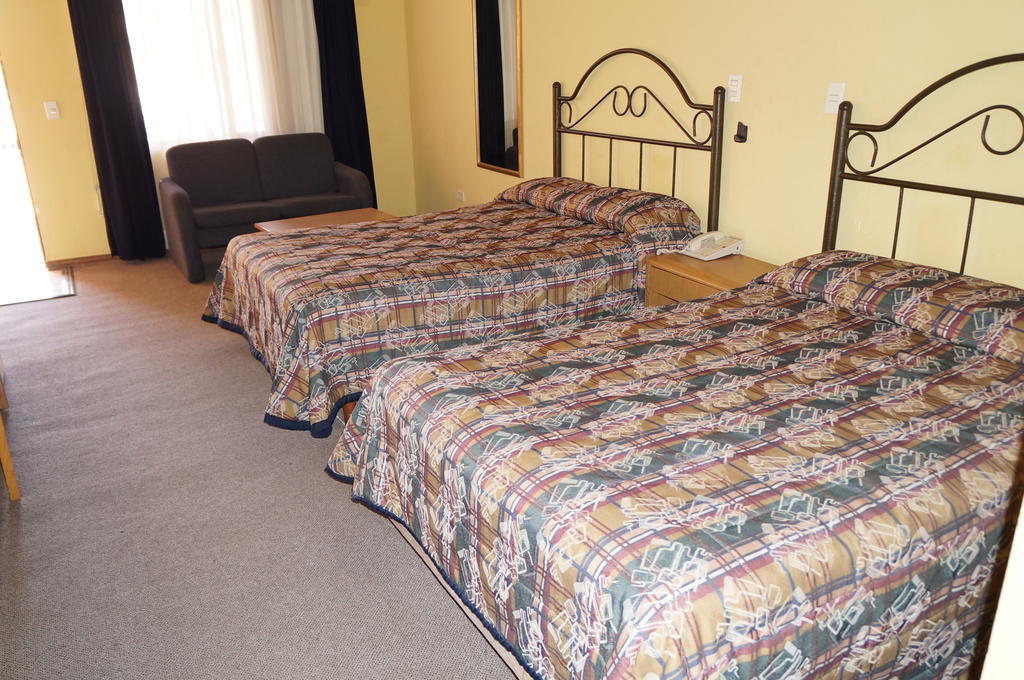 Maria Luisa Inn & Suites Juarez  Phòng bức ảnh