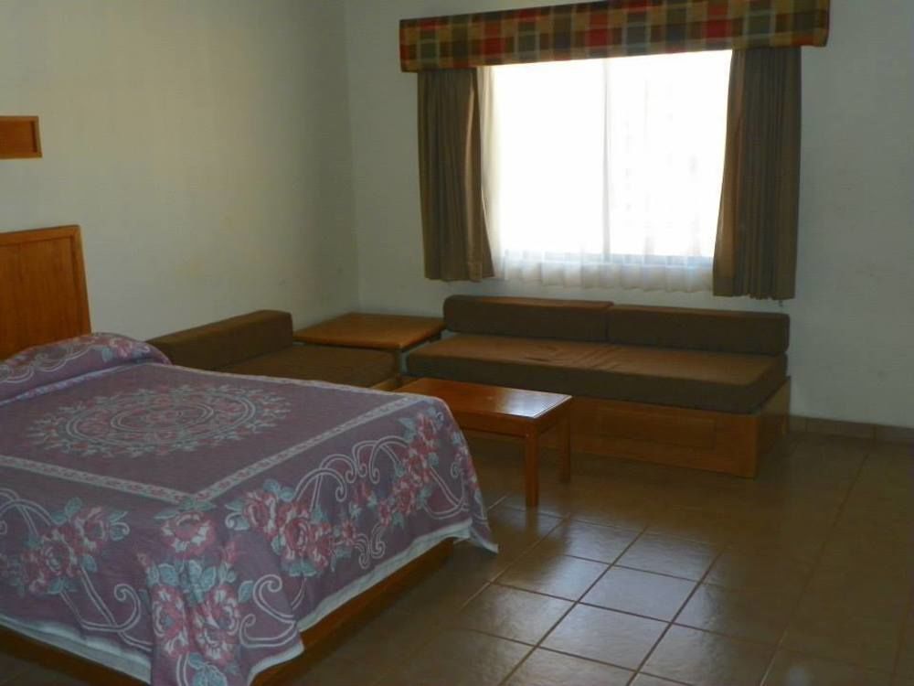 Maria Luisa Inn & Suites Juarez  Ngoại thất bức ảnh