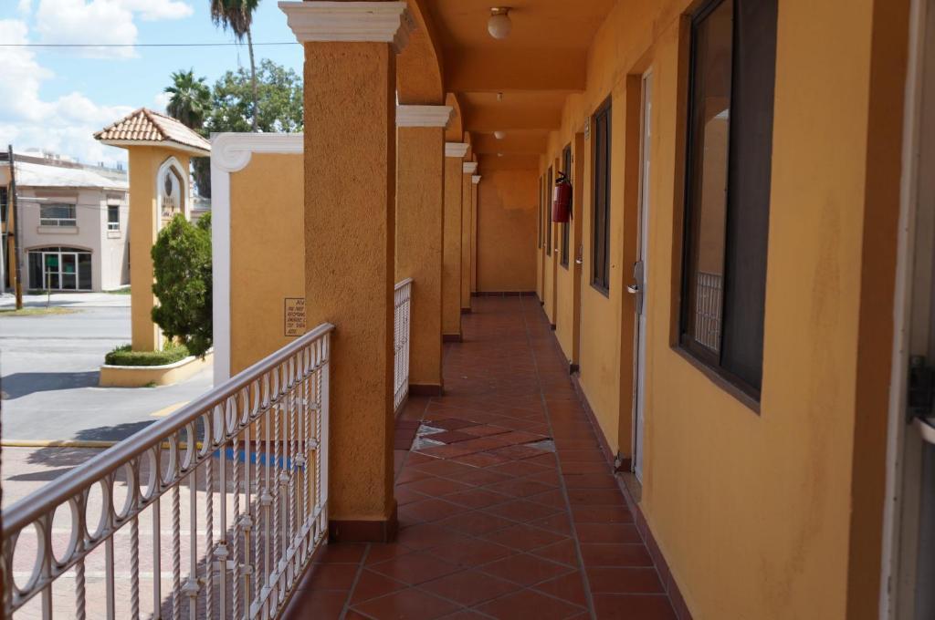 Maria Luisa Inn & Suites Juarez  Ngoại thất bức ảnh