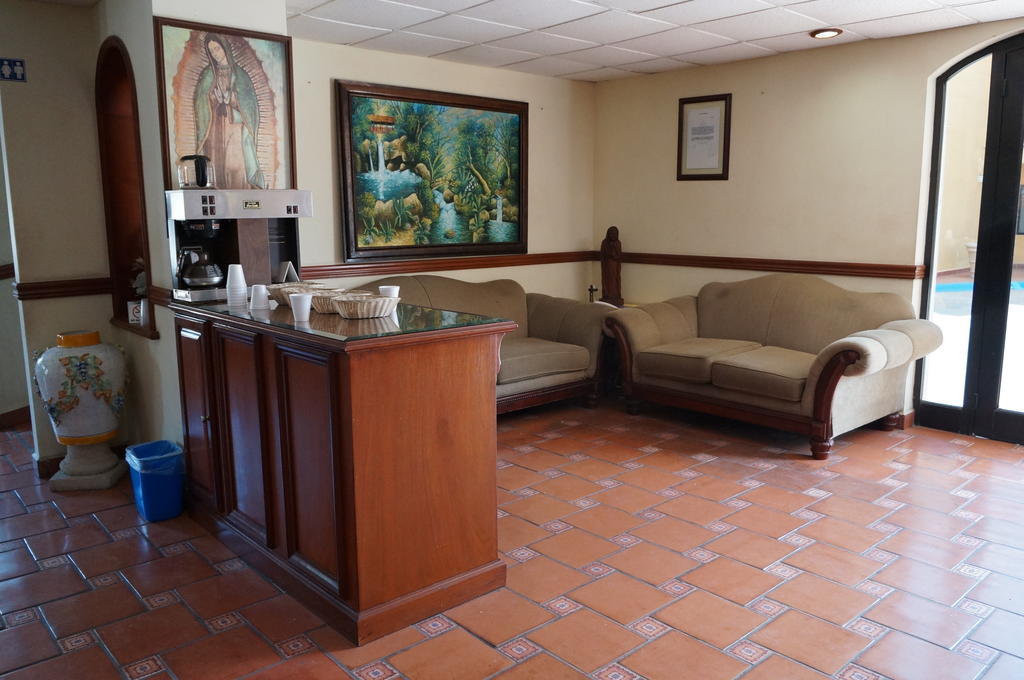 Maria Luisa Inn & Suites Juarez  Ngoại thất bức ảnh